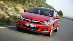 Opel Astra GTC: ����� � �������