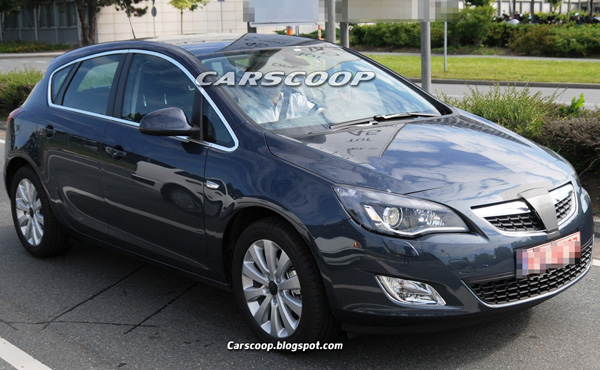 Хетчбэк Opel Astra проходит тесты