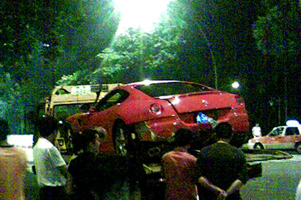 Audi R8 врезалась в Ferrari 599 GTB