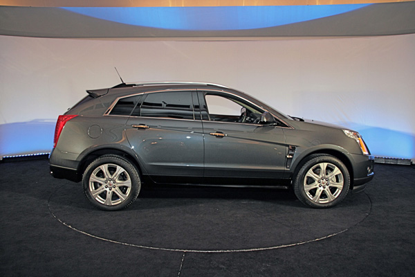 Новый Cadillac SRX появится летом