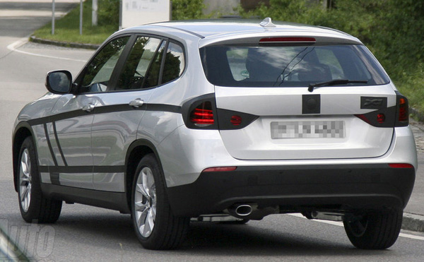 BMW X1 почти снял камуфляж