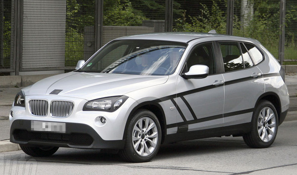 BMW X1 почти снял камуфляж