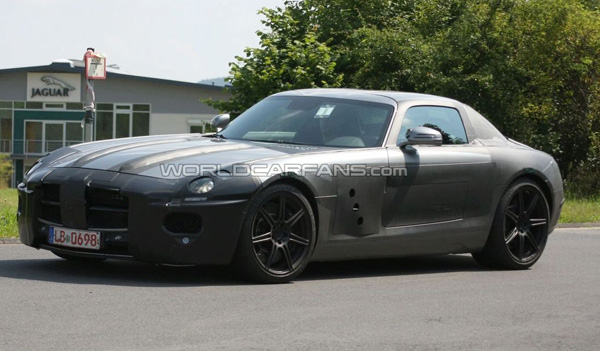 Mercedes SLS AMG Gullwing поймали папарацци