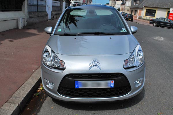 Новый Citroen C3 сняли вживую