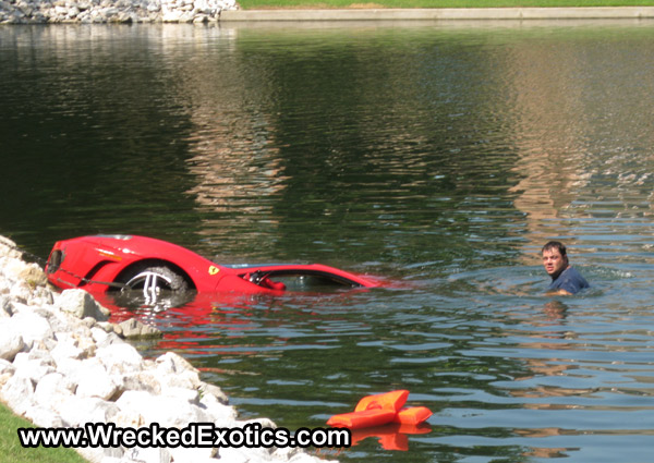 Ferrari F430 принесли в жертву