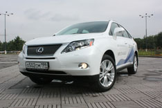 Lexus RX450h: "����" � ��������� ��������