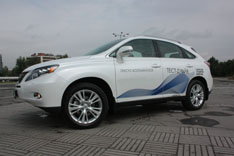 ����� ��������� Lexus RX450h