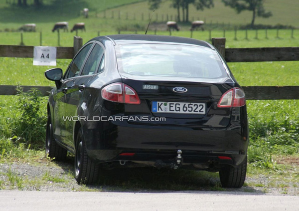 Из Ford Fiesta сделают седан