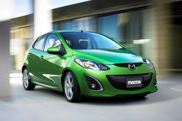 Mazda2 расплылась в улыбке