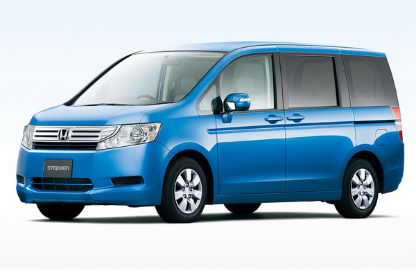Honda обновила минивэн Step
