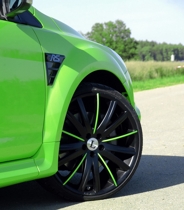 Ford Focus RS добавили лошадей