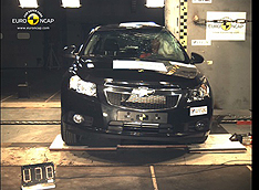 Chevrolet Cruze: крепкий малый