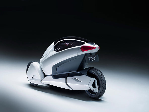 Honda привезет гибрид мотоцикла и автомобиля