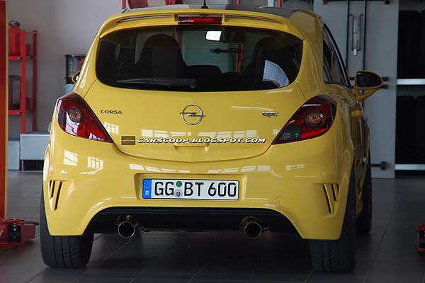 Папарацци заметили новый заряженный Corsa