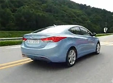 Новая Hyundai Elantra выехала на дорогу