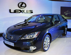 Lexus ���������� ����� ������������