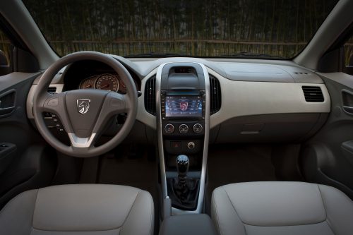General Motors показал свою первую китайскую лошадь