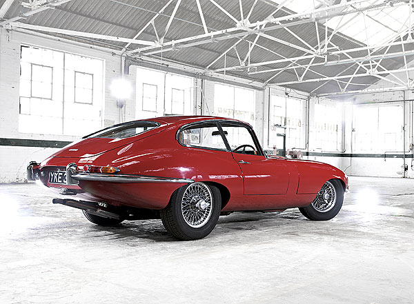Jaguar E-Type отпразднует свой юбилей