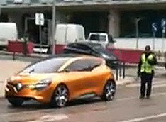 ������� Renault ������� �� �����