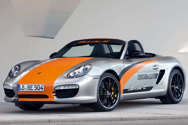 Porsche будет электрическим