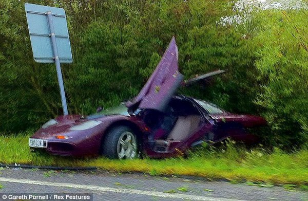 Роуэн Аткинсон разбил свой McLaren