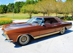 ����������� Buick Riviera ��������� �� eBay 