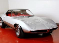 "������" �� Pontiac ���������� �� �������