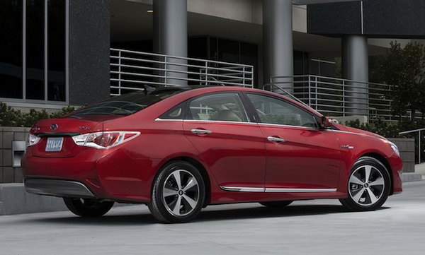 Hyundai обещает 10-ступенчатую АКПП и гарантию на батарею
