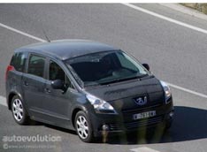 Peugeot 5008 ������ � ������� ����� ������