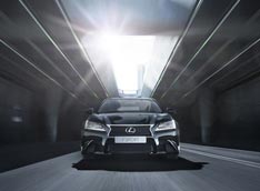 ����� Lexus GS ���� � ������� � ������