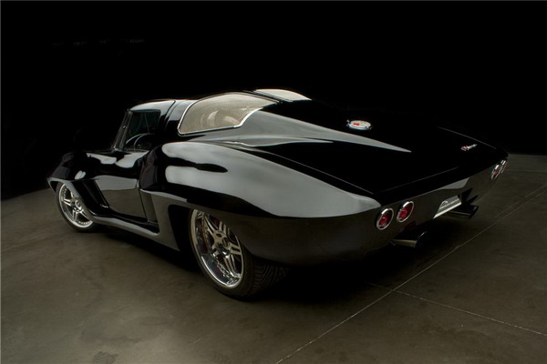 1000-сильный Corvette отправляется на аукцион