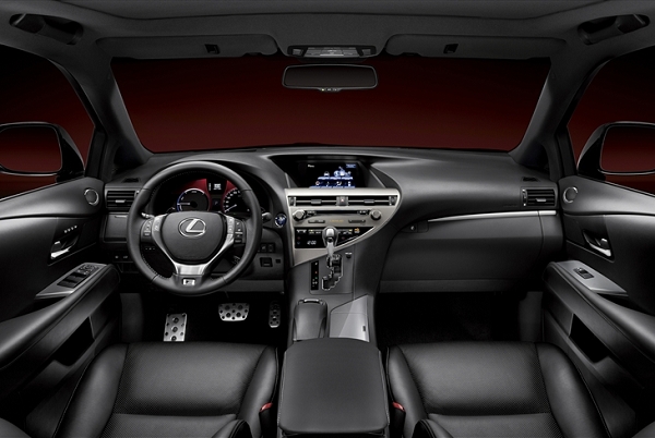 В продажу поступил обновленный Lexus RX