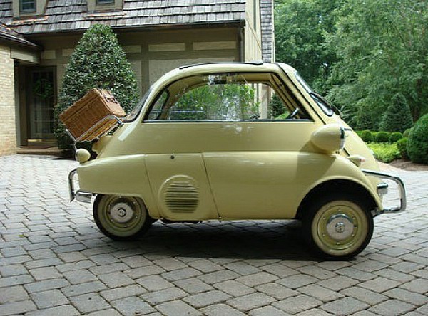 BMW Isetta 300 уйдет с молотка