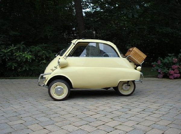 BMW Isetta 300 уйдет с молотка