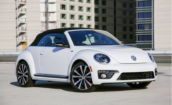 Volkswagen покажет новый Beetle GSR в Чикаго