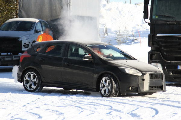 Ford готовит обновление Фокуса