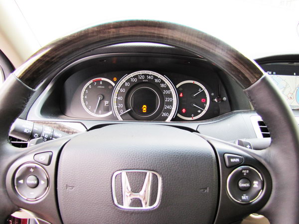 Honda Accord: мужская машина в женских руках