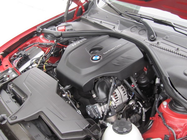 BMW смотрит в 3-цилиндровое будущее