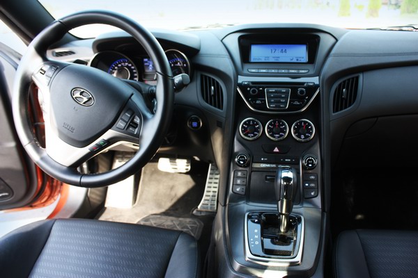 Hyundai Genesis Coupe: головокружение от успехов
