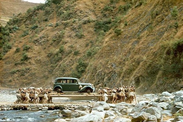 Первая машина Непала - подарок от Гитлера