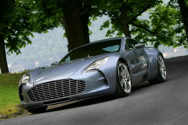 Aston Martin будет сотрудничать с AMG