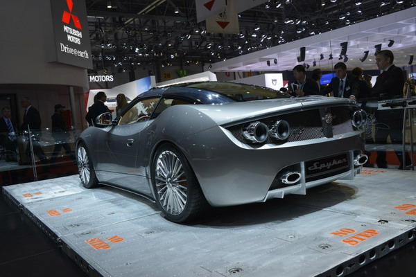 Spyker представит в Калифорнии два серийных B6 Venator