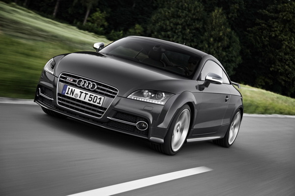 Компания Audi представила особую версию TTS