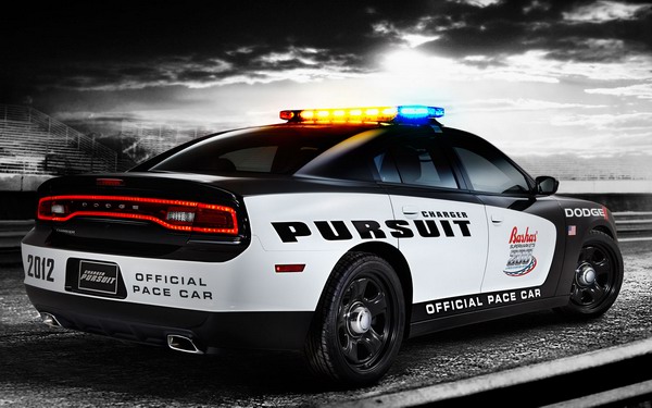 Charger Pursuit стал самой быстрой полицейской машиной
