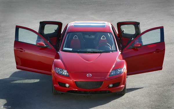 Mazda RX-8 переделают в электро-спорткар