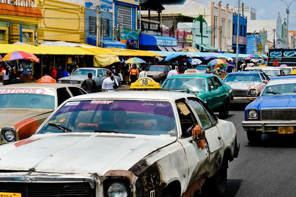Венесуэльцы заплатят за бензин на пару копеек больше