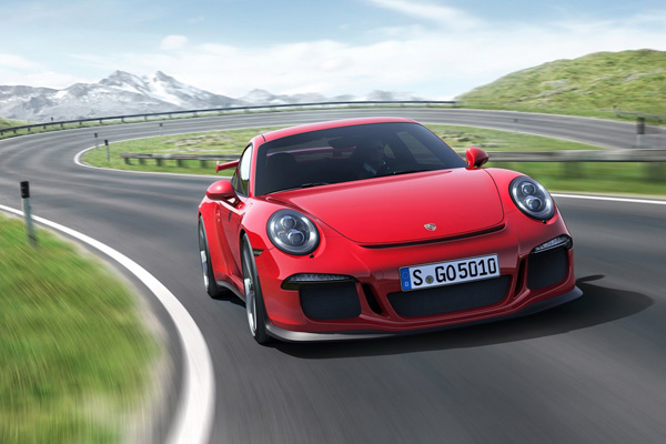 Поставки Porsche GT3 остановлены из-за угрозы возгорания