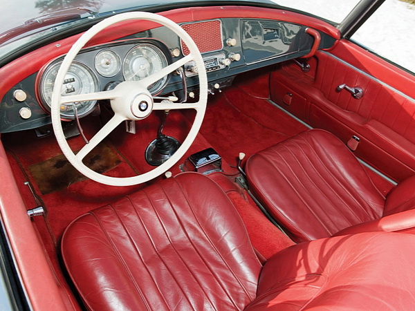 BMW 507 1958 года продан за рекордную сумму