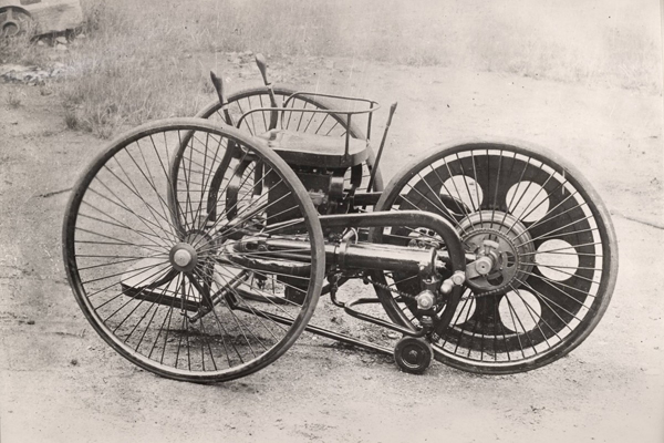 Первый в мире мотоцикл. Butler Petrol Cycle