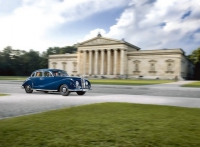 BMW предлагает туры по Мюнхену на классических авто